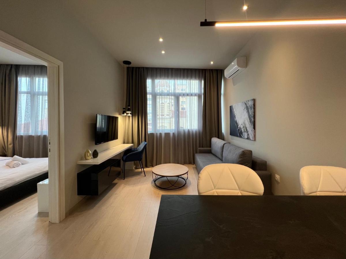 Aura F24 Apartments By Halu! - Vibrant Neighbourhood 테살로니키 외부 사진